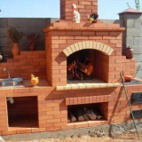 Jak vyrobit cihlový gril s kotlem vlastníma rukama v zemi